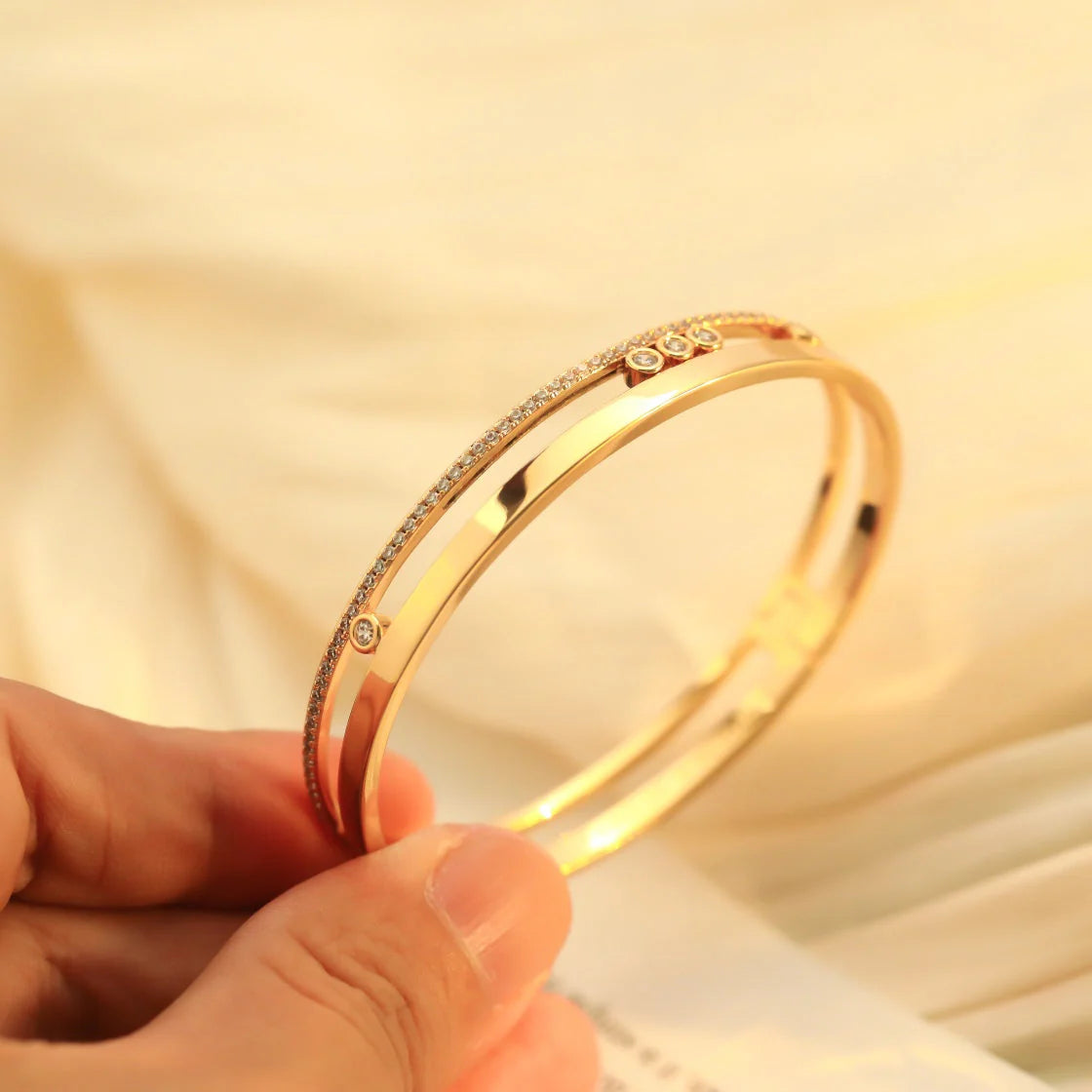 [GALE]Move Romane Diamond Bangle Bracelet