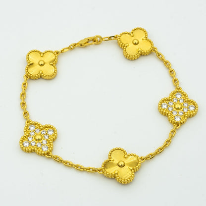 [GALE] CLASH & Clover Laser 5-Motif & LOVE Brushed Bracelet Stack Set