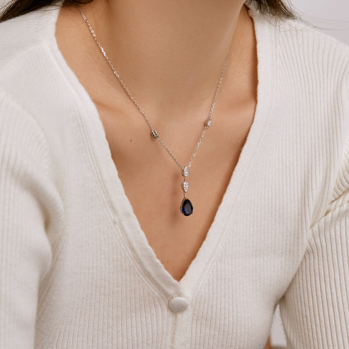 [GALE]Dazzling Pear Cut Necklace