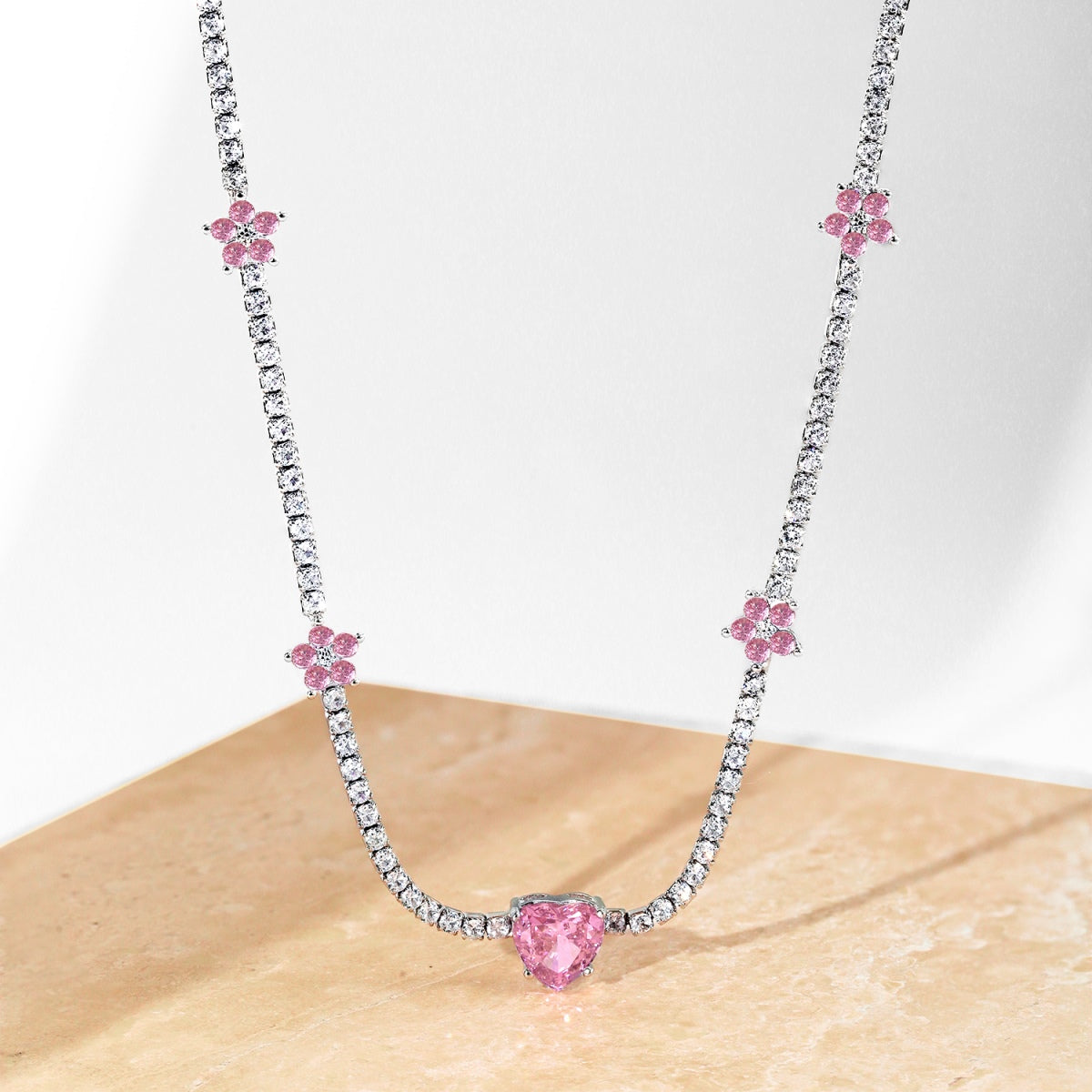 [GALE]Dazzling Pink Heart Flower Necklace