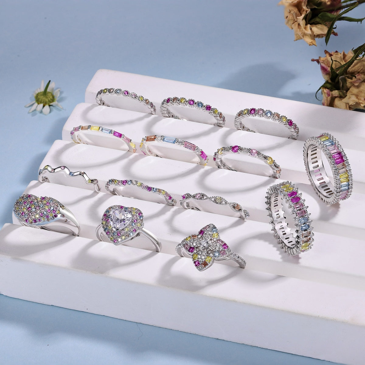 [GALE]Luxurious Colorful Flower Shape Banquet Ring