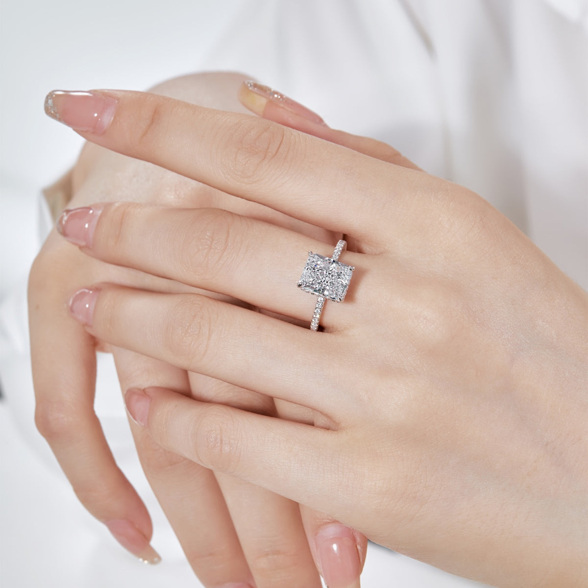[GALE]4.0 Carat Luxurious Engagement Ring