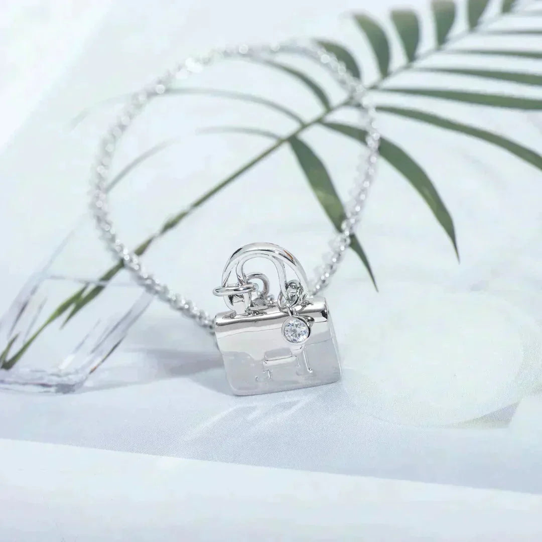 [NOVO]アミュレットペンダント シルバーネックレス