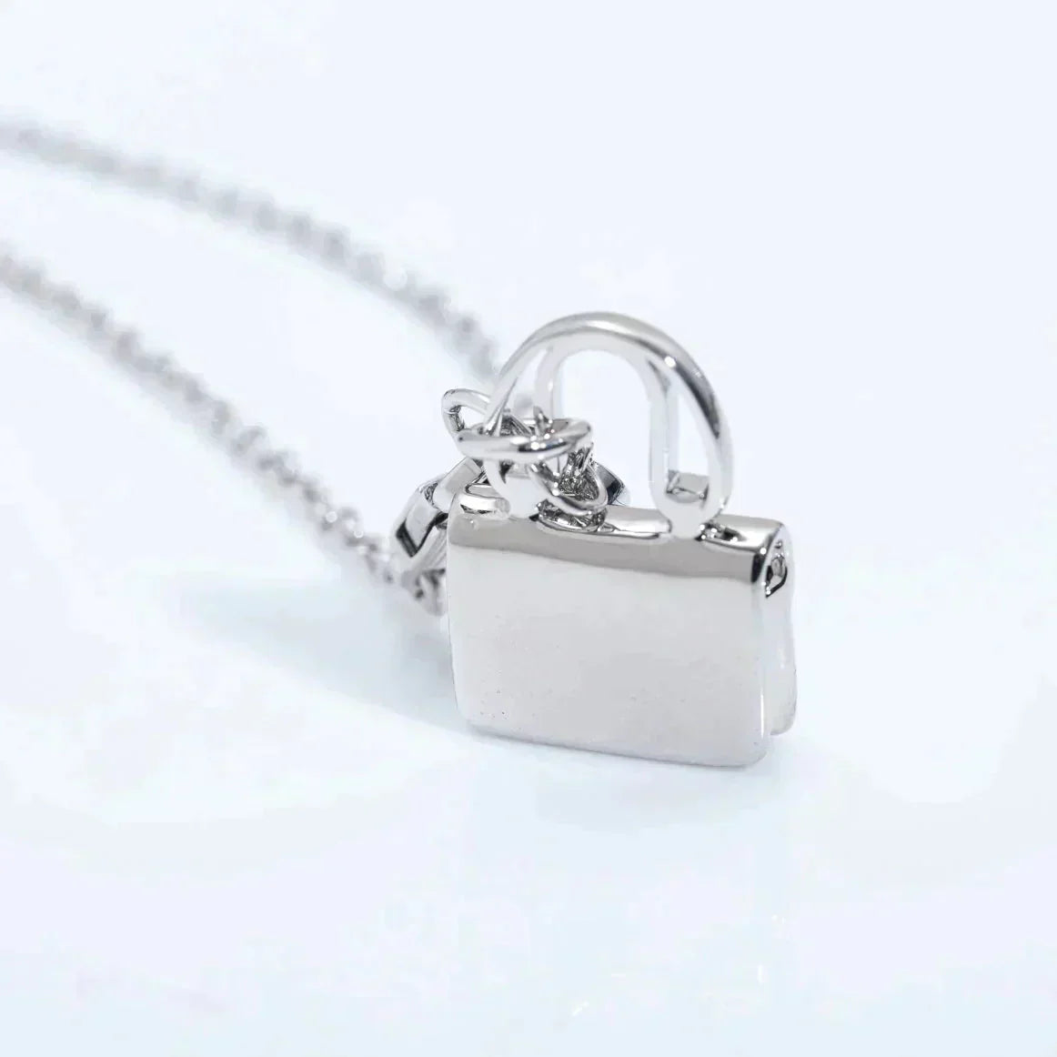[NOVO]アミュレットペンダント シルバーネックレス
