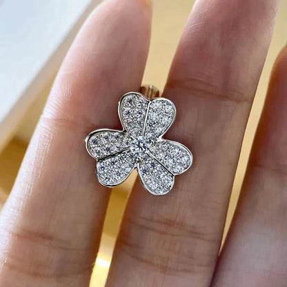 [NOVO]クローバー コモス ダイヤモンド ピアス シルバー