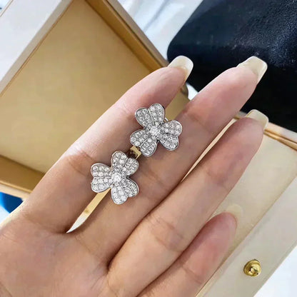 [NOVO]クローバー コモス ダイヤモンド ピアス シルバー