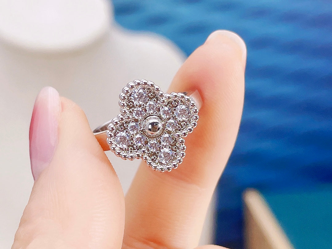 [GALE]CLOVER DIAMOND RING