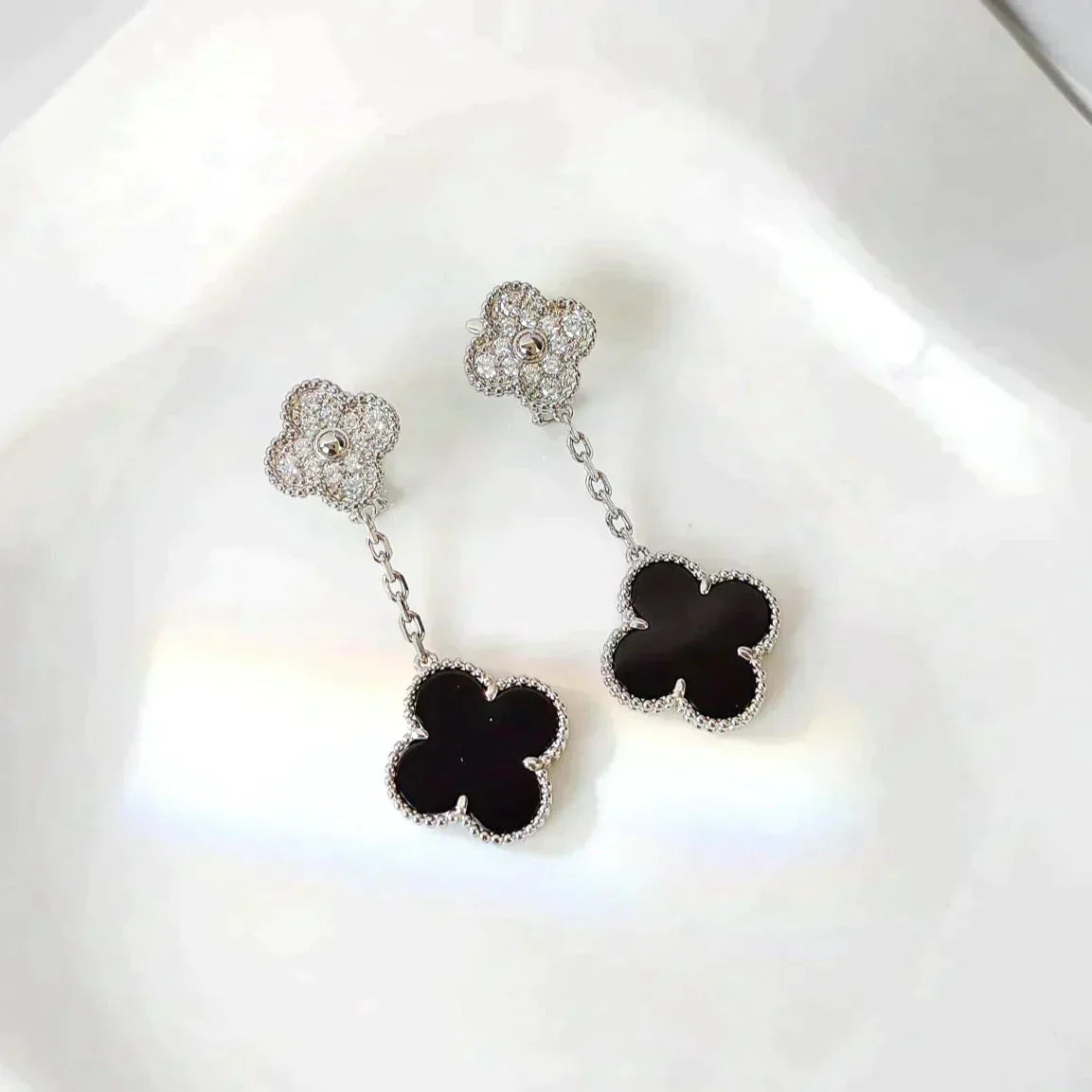 [GALE]CLOVER 2 MOTIFS  DIAMOND ONYX EARRINGS SILVER