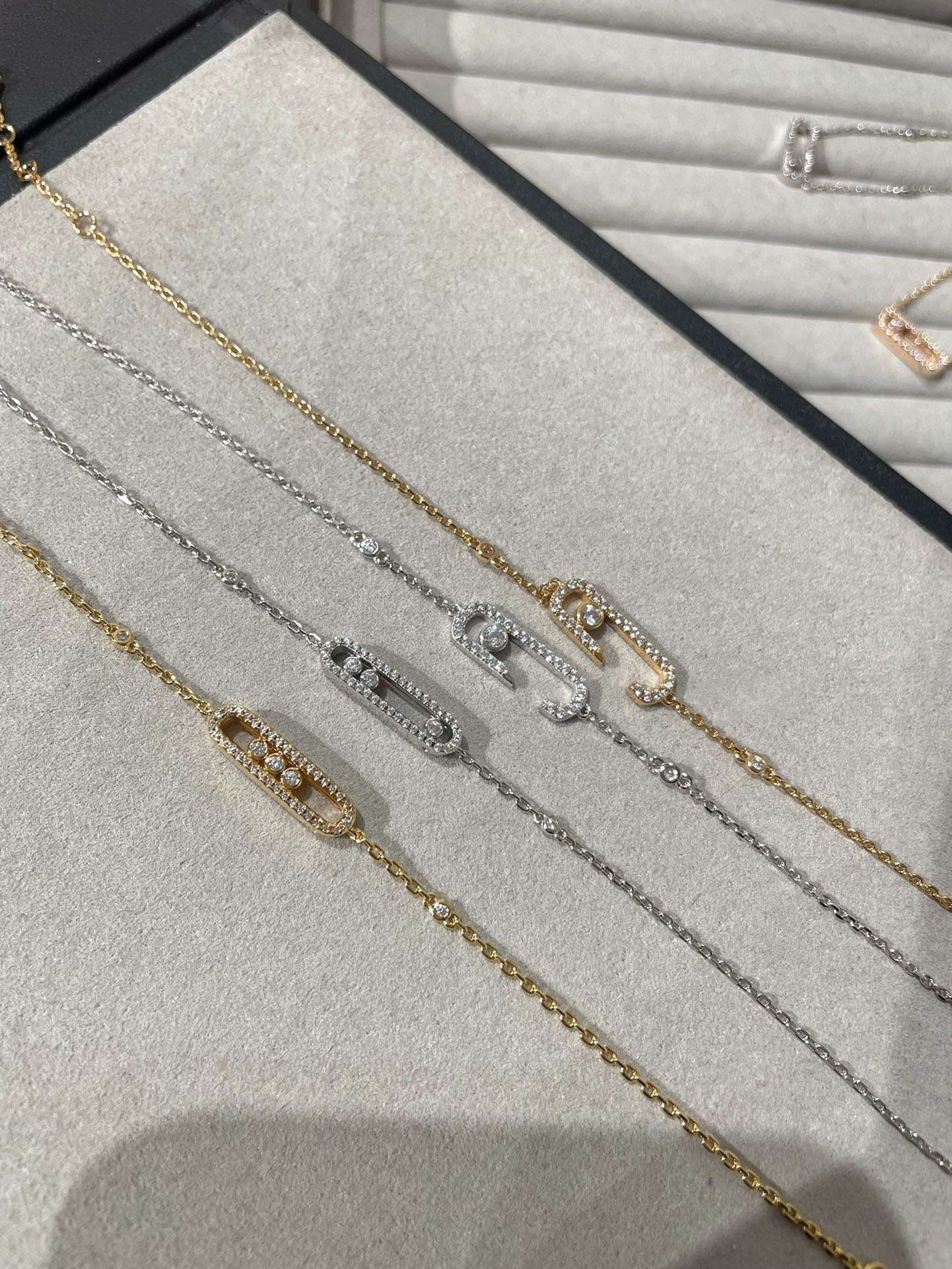 [GALE]BABY MOVE DIAMOND BRACELET