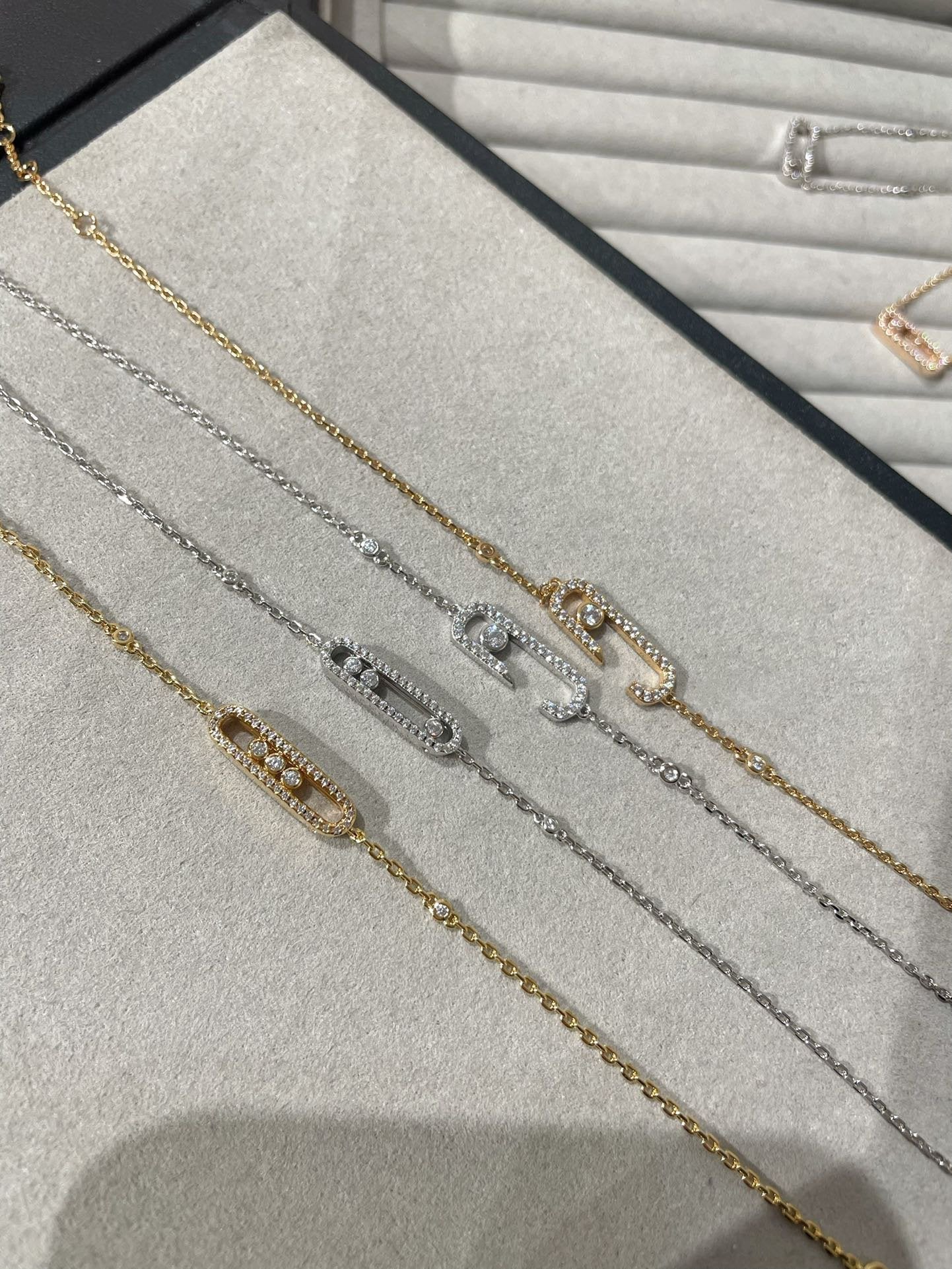 [GALE]BABY MOVE DIAMOND BRACELET