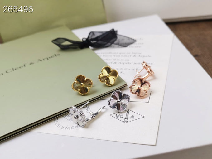 [GALE]CLOVER MEDIUM STUD EARRINGS