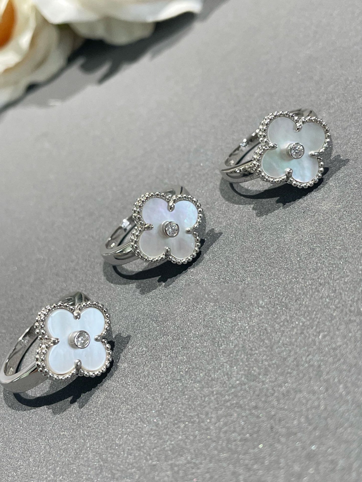 [GALE]CLOVER SILVER MOP DIAMOND RING