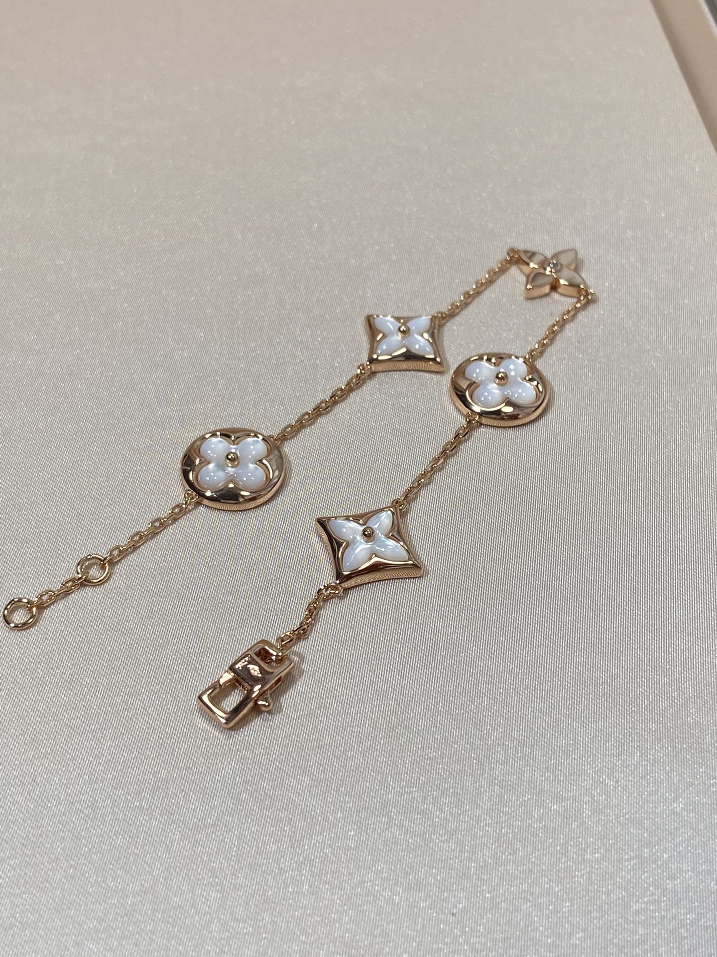 [GALE]STAR AND SUN 5 MOTIF MOP PINK GOLD BRACELET