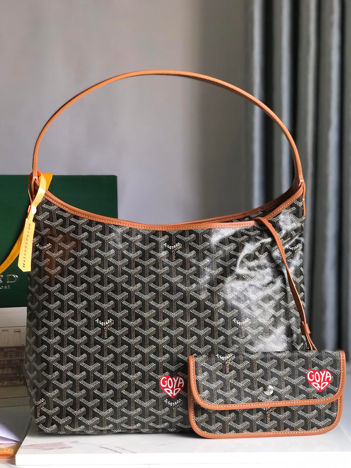 HOBO BOHEME 42CM BLACK AND TAN CANVAS