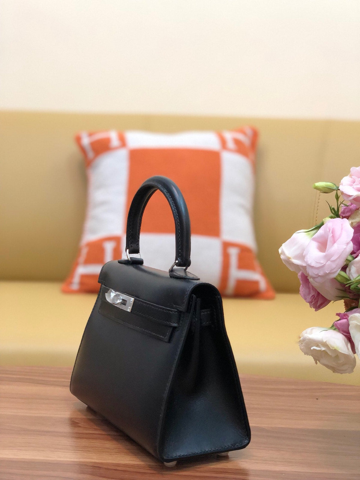 KELLY MINI 20 BAG IN BLACK SMOOTH CALFSKIN WITH SILVER HARDWARE (MADE - TO - ODER)