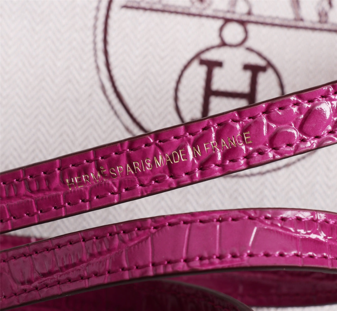 HM KELLY MINI 22 BARBIE PINK CROCODILE EMBOSSED CALFSKIN GOLD HARDWARE