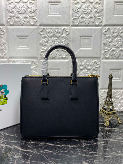 PRA GALLERIA 32 BAG IN BLACK SAFFIANO LEATHER