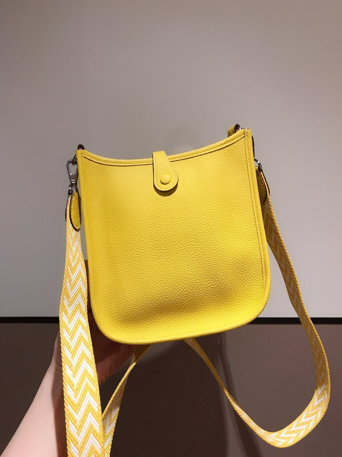 HM EVELYNE MINI 18 LEMON TOGO
