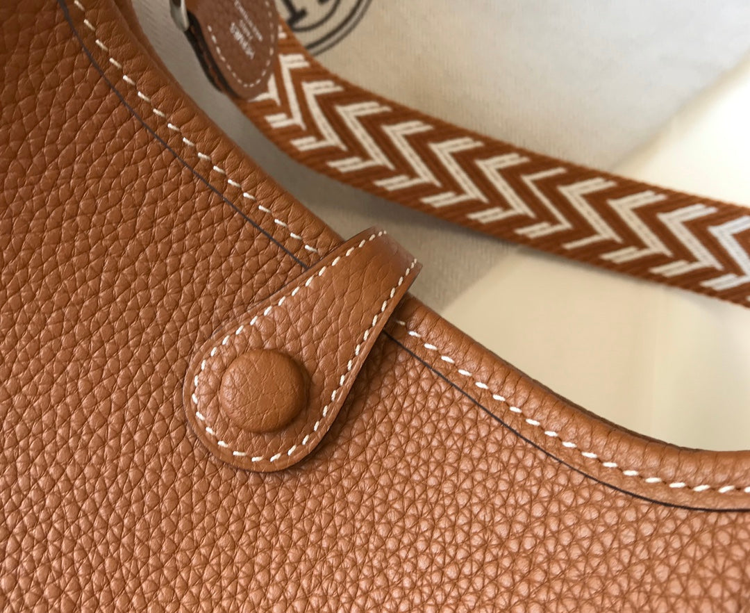 Mini Evelyne 18cm Tan Togo Shw