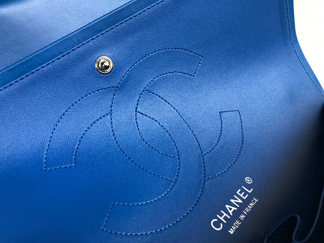 flap bag jumbo 30 blue lambskin silver hardware