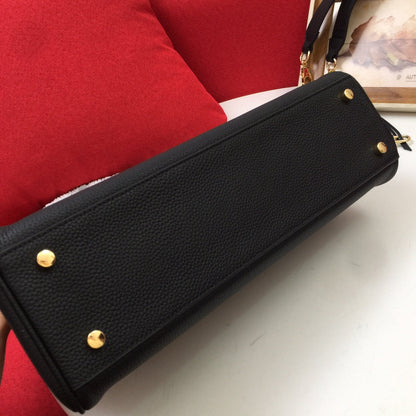 HM SHOULDER BAG 35 BLACK TOGO GOLD HARDWARE