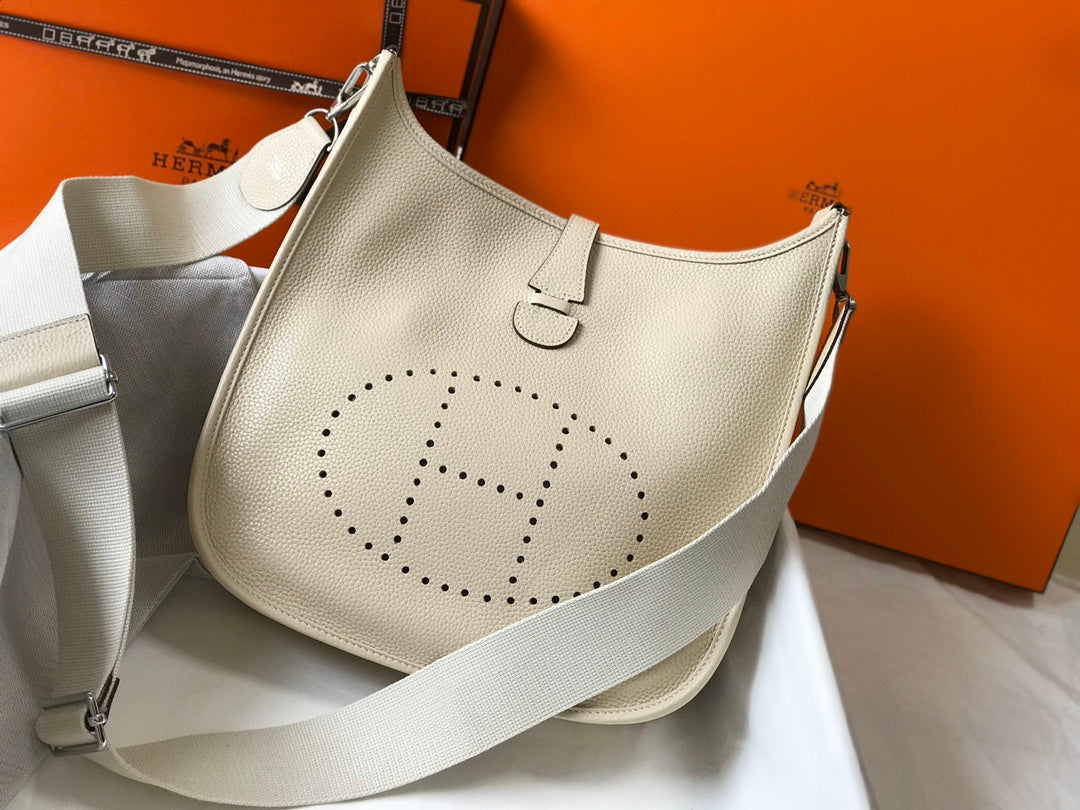 Evelyne 29cm Beige Togo Shw
