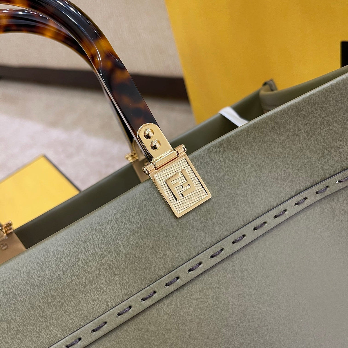 SHINE LARGE 35 TOTE IN OLIVE GREEN CALFSKIN