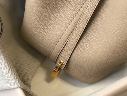 picotin lock 18 light beige togo ghw