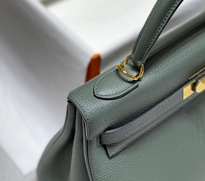 HM KELLY 25CM ALMOND GREEN TOGO GOLD HARDWARE