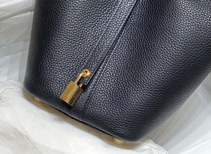 picotin lock 18 black togo ghw