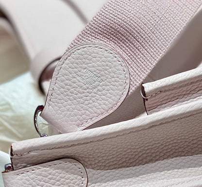 Evelyne 29cm Light Pink Togo Silver Hardware