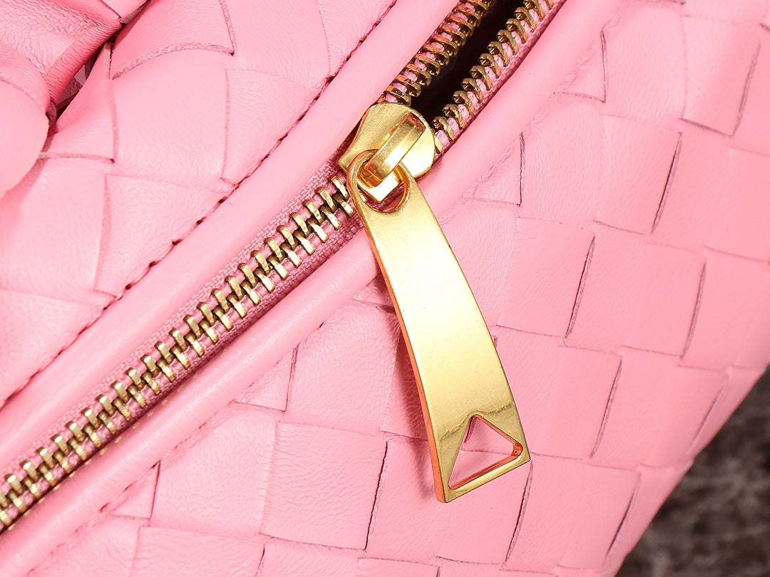 bv teen jodie 36cm pink lambskin