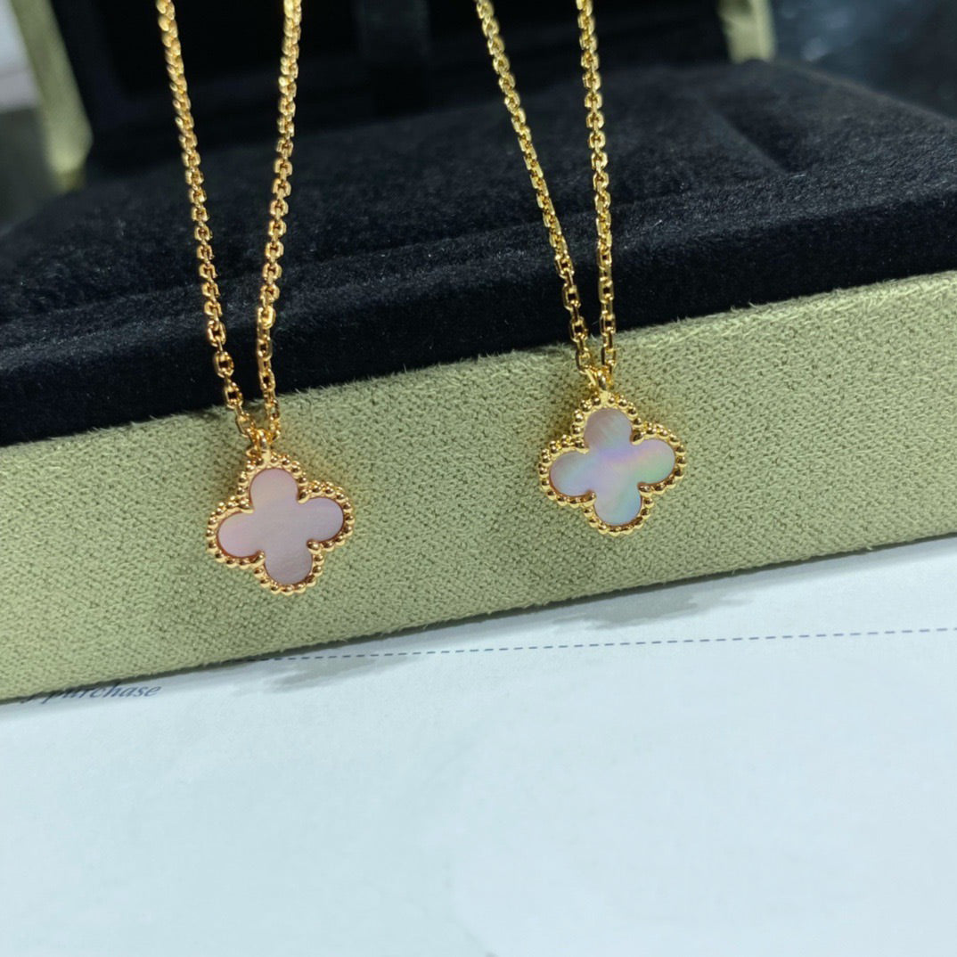 [NOVO]クローバー 15mm ピンク マザーオブパール シングルフラワーネックレス