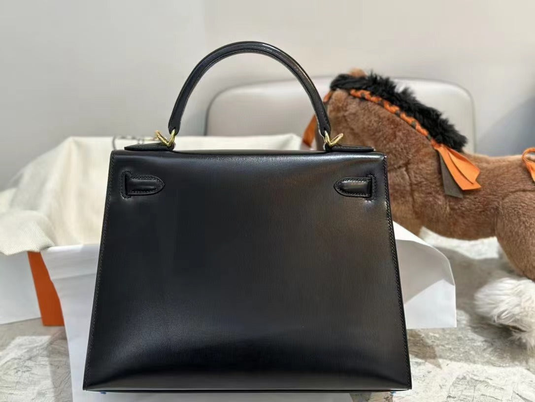 HM KELLY 28CM BLACK BOXCALF GOLD HARDWARE