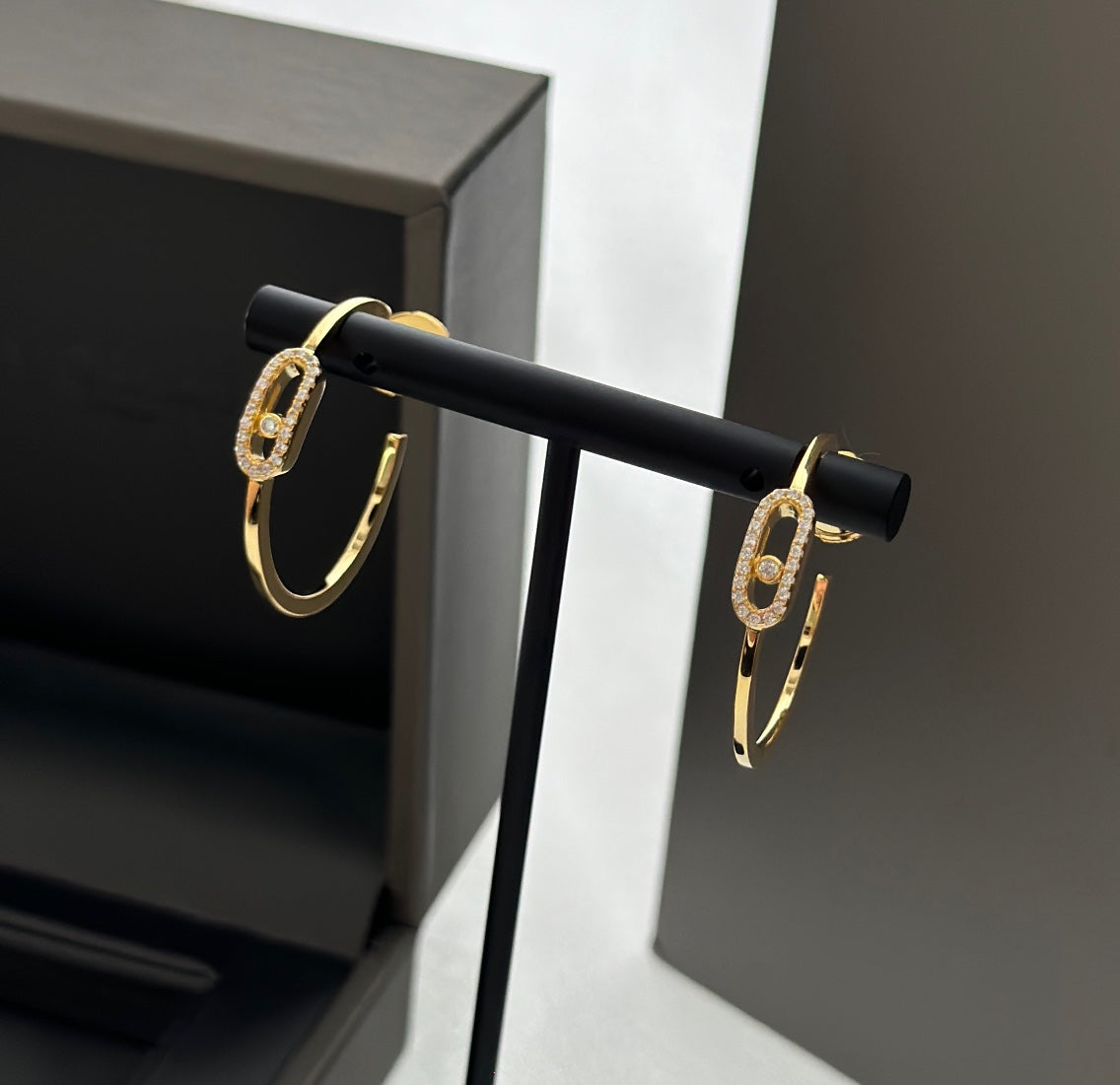[GALE]CREOLES MOVE UNO PM DIAMOND EARRINGS