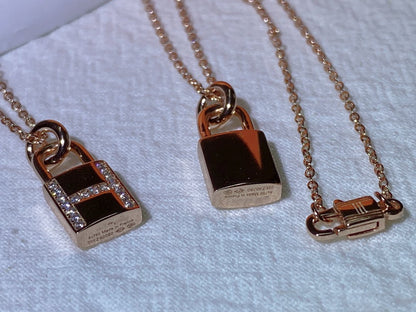 [GALE]HM ADVANCED NICHE LOCK HEAD NECKLACE DIAMONDS