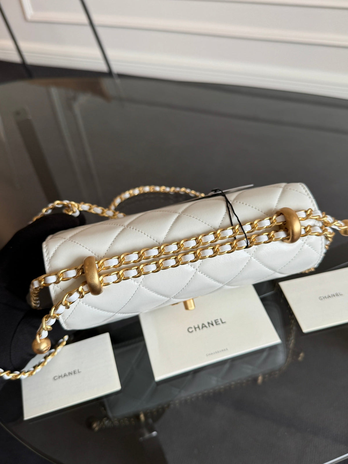 Mini Flap 22cm White Lambskin Gold Hardware
