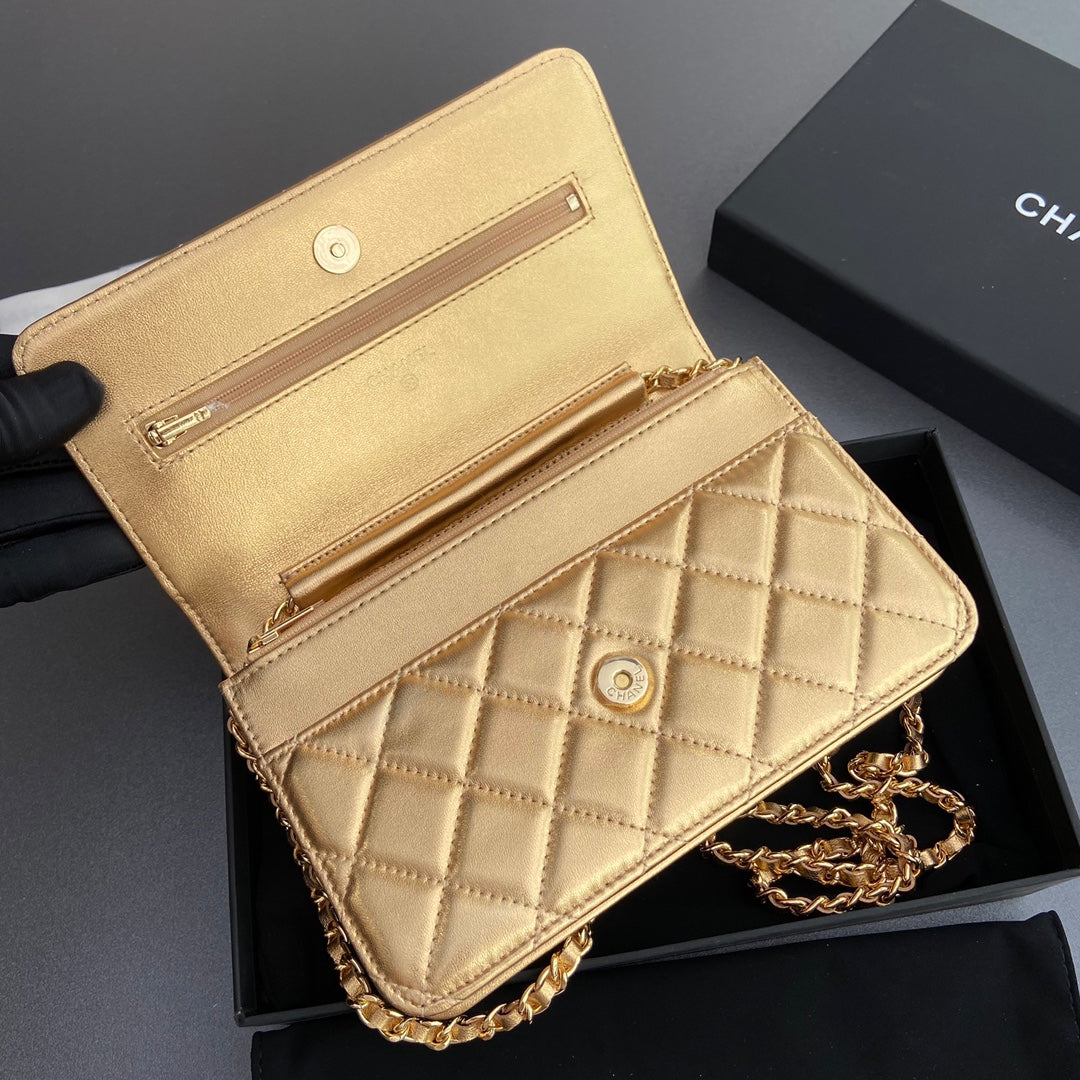 CC Woc 20cm Gold Metalic Calfskin Gold Hardware