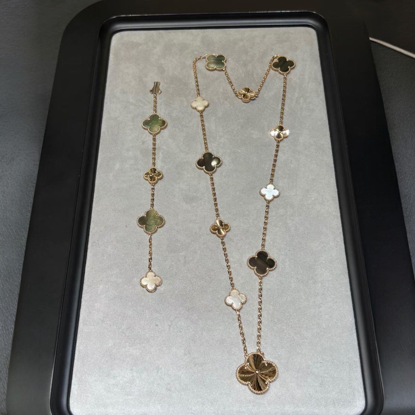 [GALE]DETACHABLE CLOVER 15(11+4) FLOWER ROSE GOLD NECKLACE SET
