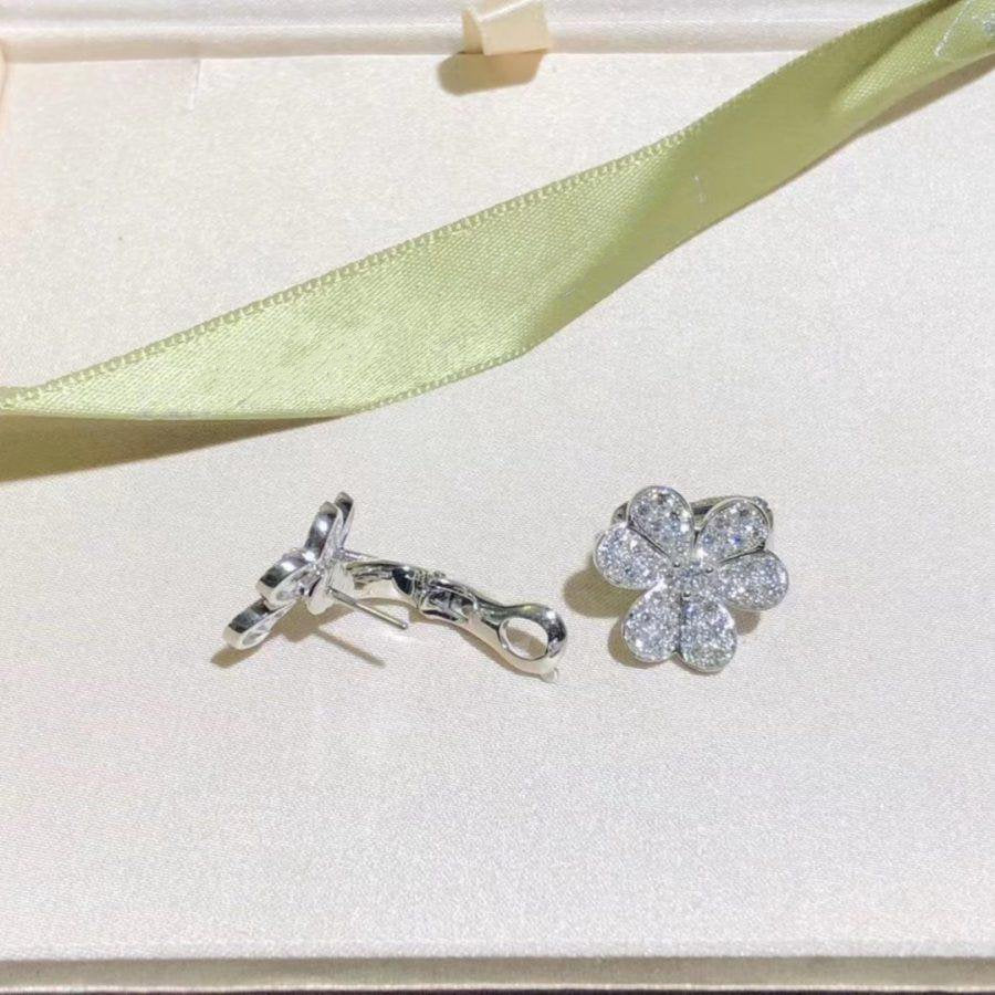 [GALE]FRIVOLE SILVER FLOWER DIAMOND EARRINGS