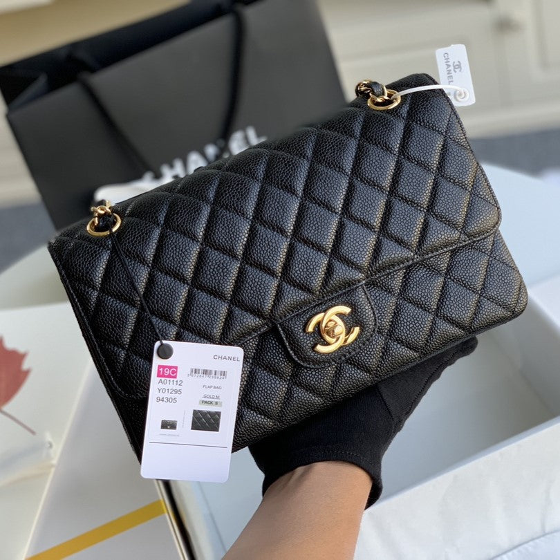MEDIUM FLAP BAG 25CM BLACK CAVIAR GOLD HARDWARE